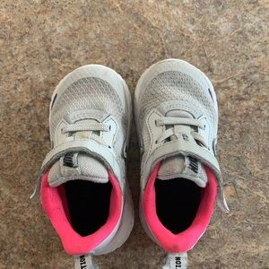 Nike toddler girl nikes size 6